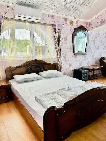 Апартаменты с видом на море в Гостинице Кавказ